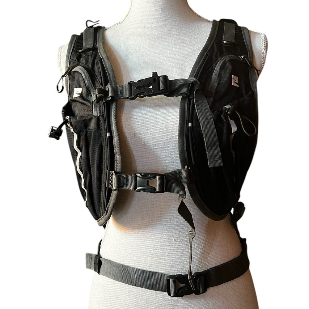 ZOFOW BLACK UNISEX HYDRATION BACKPACK NUC
